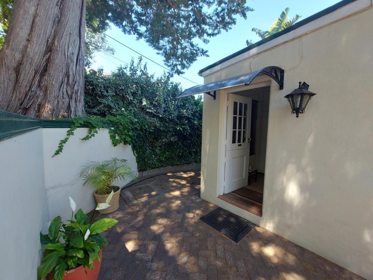 Newlands Guest House Kaapstad Buitenkant foto