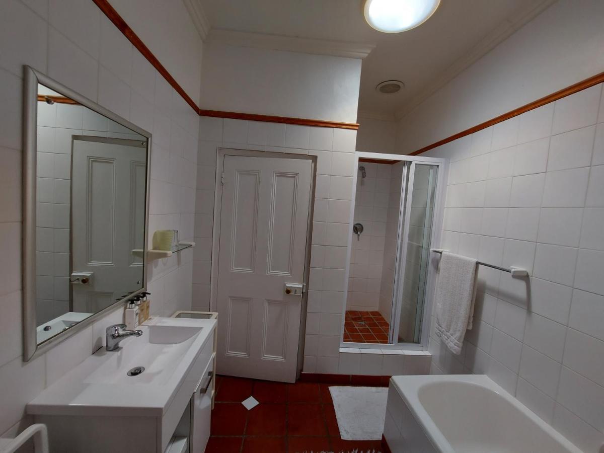 Newlands Guest House Kaapstad Buitenkant foto